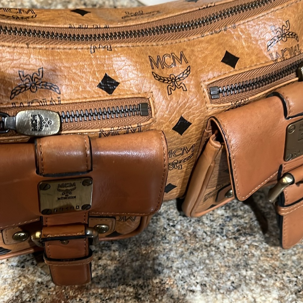 MCM Vintage Visetos Shoulder Bag Tan Brown leather Navy blue pockets logo print - Picture 10 of 13